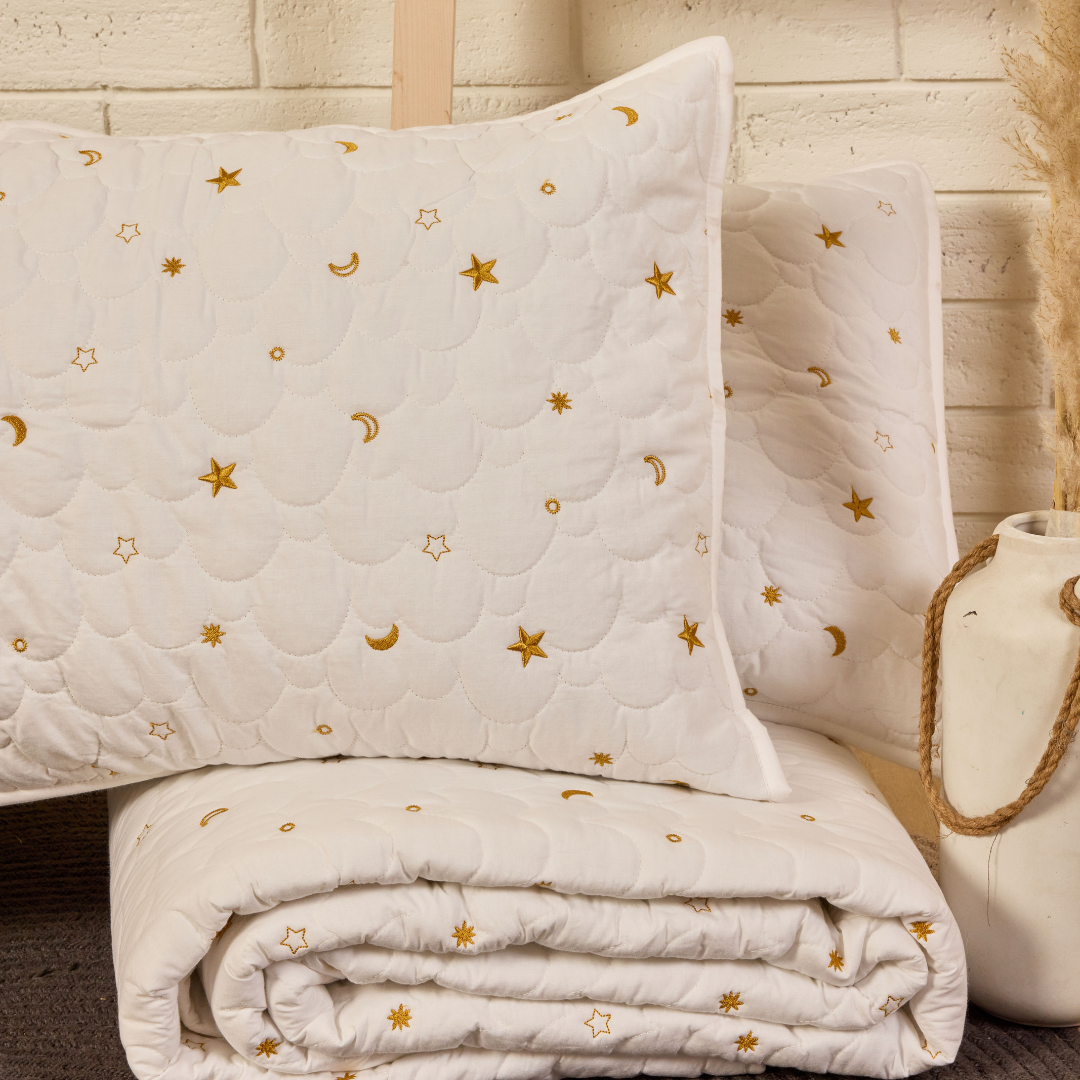 Dream A Little Dream Pearl White Comforter